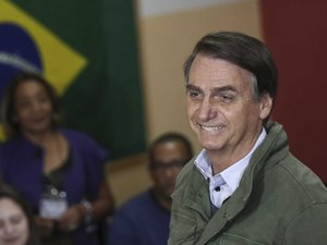 Bolsonaro segue passos de Trump e adota rede social para discursar
