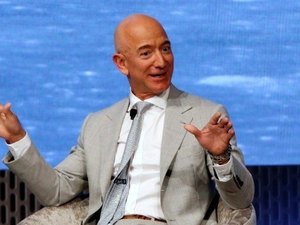 Jeff Bezos, dono da Amazon, ganha R$ 69 bilhões em um único dia