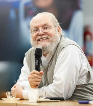 Servidor que barrou vereadores na Sesau é suspeito no desvio de R$ 100 milhões do SUS