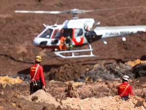 Bombeiros localizam corpo nas buscas em Brumadinho