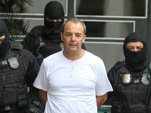 Cabral é condenado no Rio a 45 anos e dois meses de prisão por três crimes