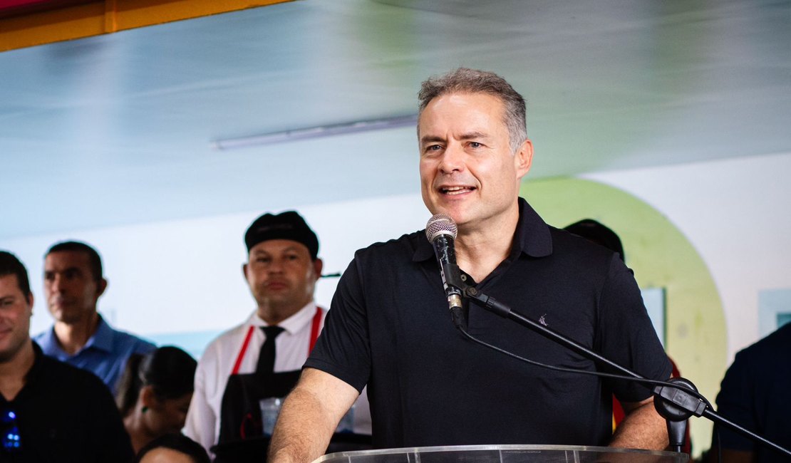 Renan Filho intensifica agenda, reúne milhares de aliados e testa força política em Alagoas