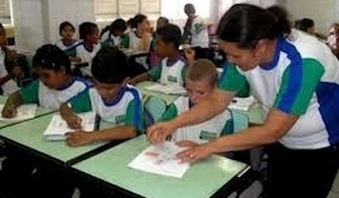 Professores prometem fazer protesto antes do início do ano letivo em Arapiraca