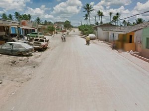 Idoso amarra burra em frente de casa, mas animal é furtado