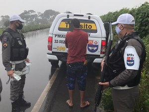 BPRV realiza blitz e flagra condutores embriagados e inabilitados na AL 115