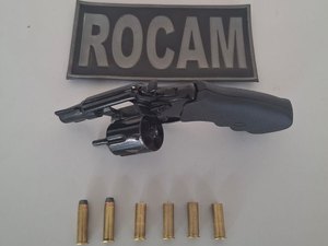 Jovem é preso após disparos de arma de fogo em área pública no Lago da Perucaba, em Arapiraca