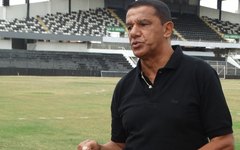 Mauro Fernandes técnico do Central 