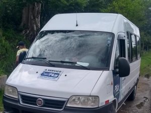 Veículo da Prefeitura de Pilar é flagrado realizando transporte intermunicipal 