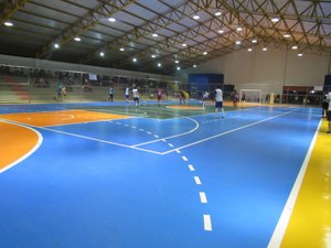 Penedo promove campeonatos de futsal masculino e feminino