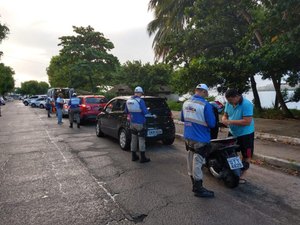 Lei Seca atua 30 motoristas e apreende seis habilitações em Maceió