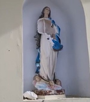 Imagens religiosas são destruídas em Igreja de Maceió