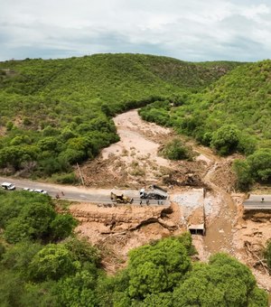 Piranhas: Força-tarefa busca restabelecer fluxo no Centro Histórico e na AL-225 até sexta-feira