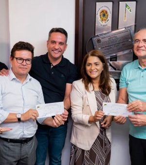 Pastor que levou Michelle Bolsonaro à igreja em Maceió se filia ao MDB ao lado de Renan Calheiros