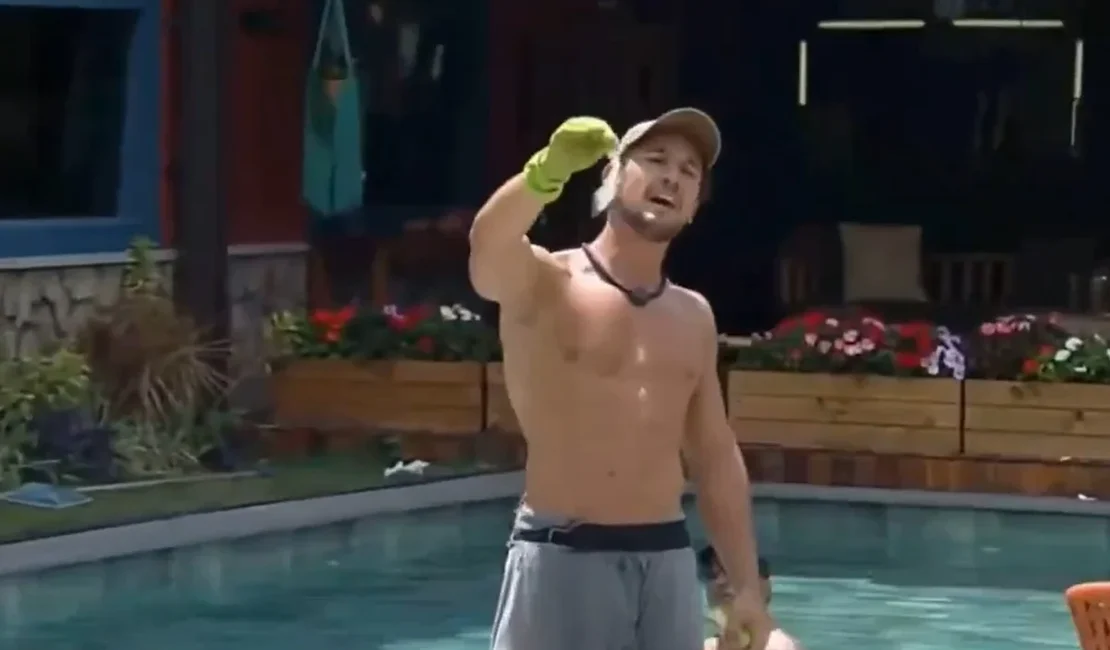 Climão em A Fazenda 17: preservativo encontrado gera acusação entre participantes