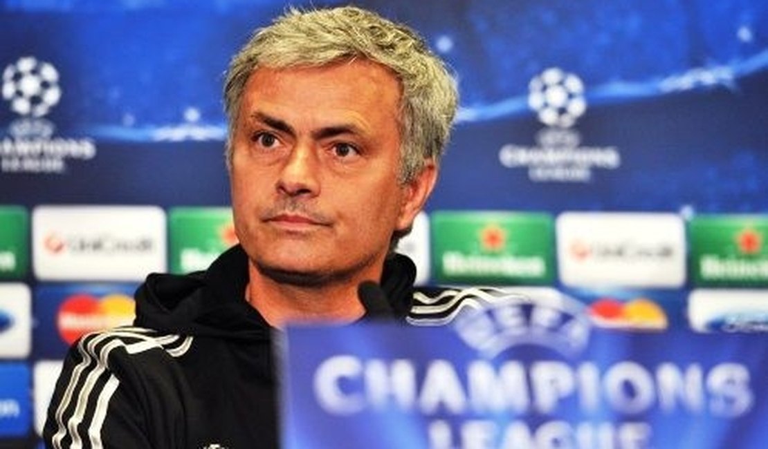 Mourinho nega interesse do Chelsea em CR7