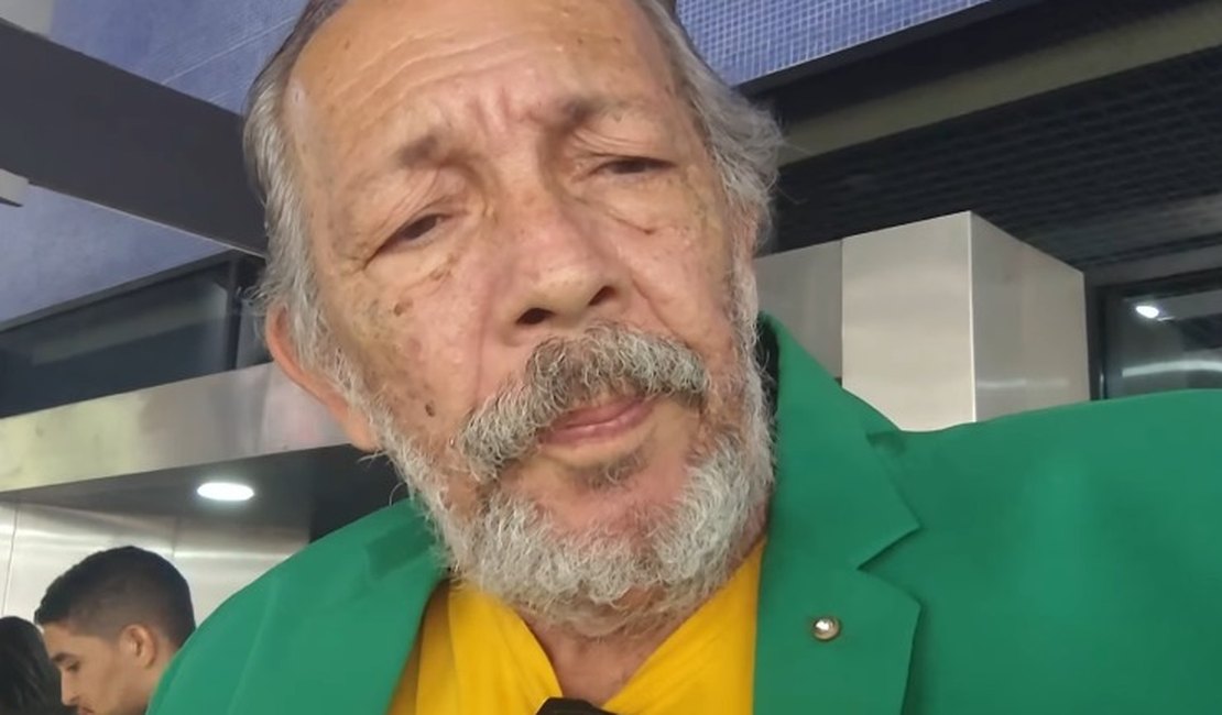 Advogado denuncia atraso de voo que pode impedir maceioenses de votar