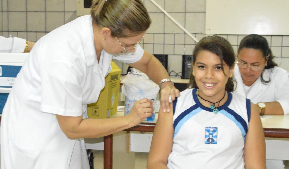 Sesau reforça a importância da vacina contra o HPV para prevenir o câncer de útero