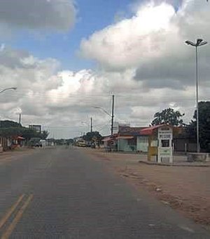 Jovem colide moto em caminhão estacionado e morre na cidade de Limoeiro de Anadia