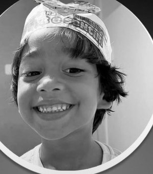 Após quatro dias na UTI, morre menino que se engasgou com chiclete em loja de Maceió