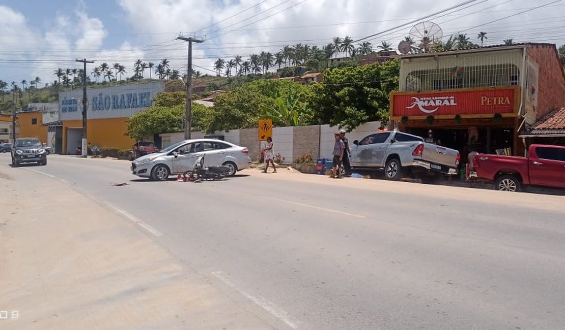 Colisão entre veículos deixa mulher ferida em Maragogi