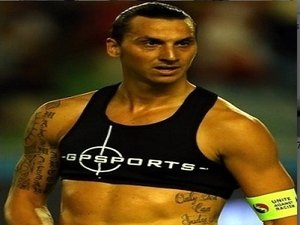 Sutiã é tecnologia nos gramados