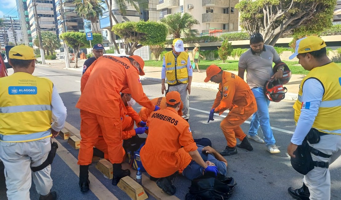 Agentes do Ronda socorrem vítima de acidente de trânsito na Pajuçara