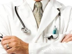 Profissionais médicos abandonam cooperativas