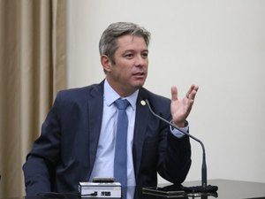 Após conversar com Bolsonaro, deputado Cabo Bebeto pode disputar governo de Alagoas