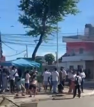 Alunos protestam contra calor extremo e cobram climatização em escola no Vergel