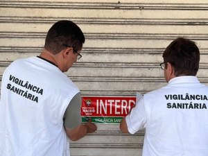 Vigilância Municipal interdita farmácia por descumprir normas sanitárias