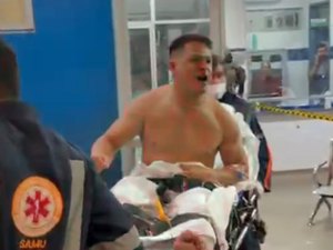 Vereador baleado em atentado promete honrar morte de assessor durante transferência para hospital