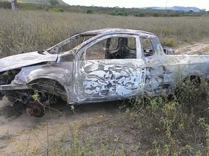 Veículo roubado em Piaçabuçu é encontrado carbonizado em Pernambuco