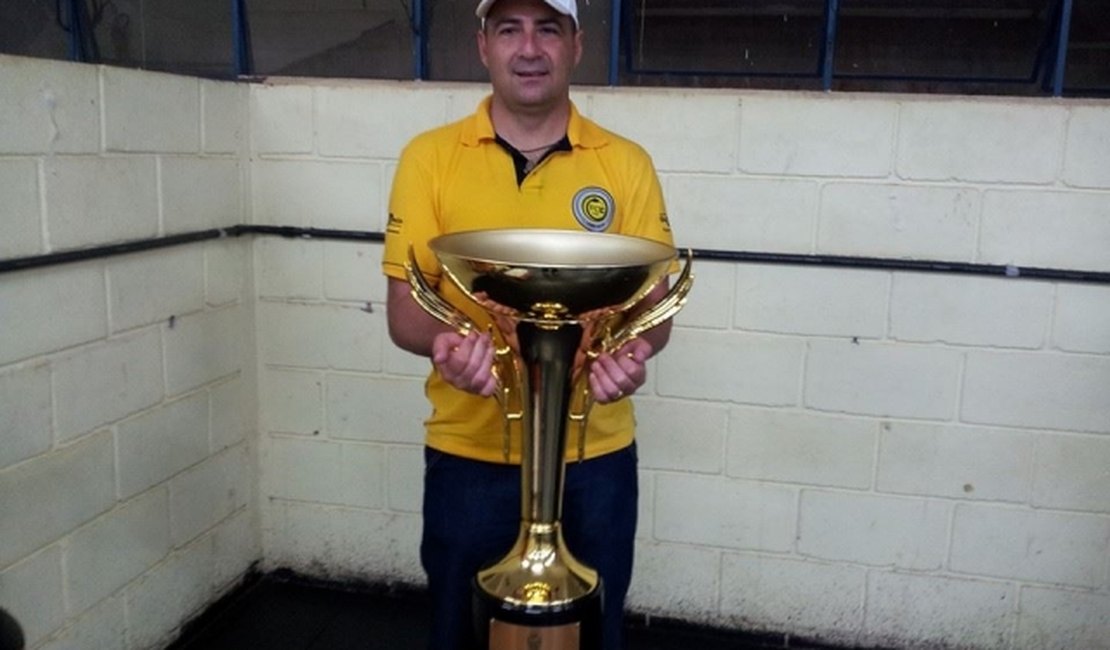 Ex-volante do ASA consegue sucesso como treinador