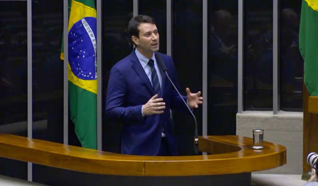 Reforma 'precisa ter a contribuição de todos os setores da sociedade', afirma deputado Daniel Barbosa