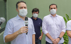 Renan Filho e secretário Alexandre Ayres inspecionaram a instalação de leitos exclusivos para enfrentar o coronavírus em Arapiraca, Penedo e Coruripe