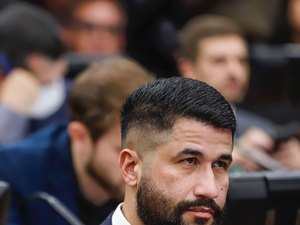 Deputado Fabio Costa vota contra PL que torna crime a discriminação de políticos