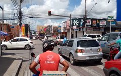 Apesar de medidas mais duras, movimento no Centro de Arapiraca continua intenso
