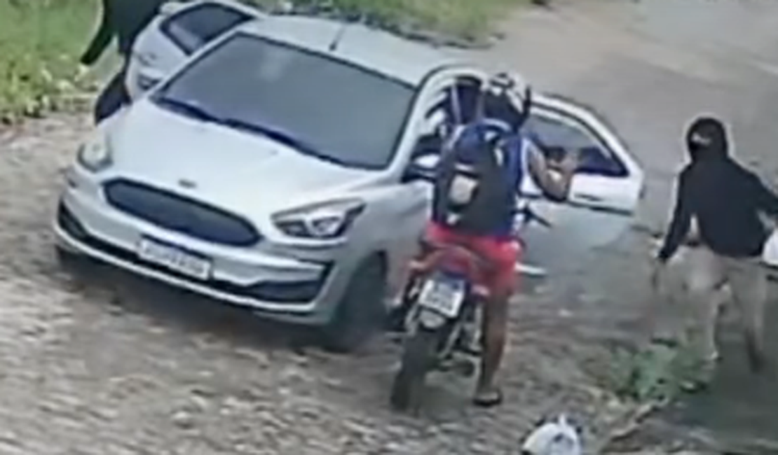 Motociclista é assaltado após ter passagem bloqueada por criminosos em Arapiraca