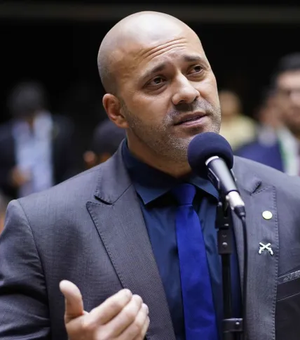 Moraes nega pedido para reduzir a pena do ex-deputado Daniel Silveira