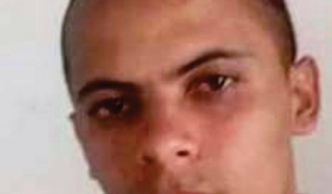 Ex-presidiário é morto a facadas em Murici