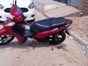 Adolescente é apreendido e confessa roubo de motocicleta