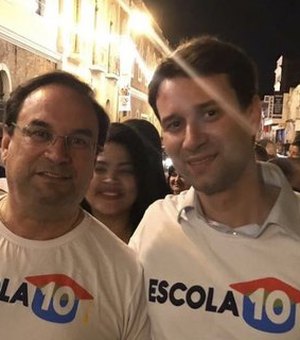 Luciano Barbosa prepara o filho para ser prefeito de Arapiraca               