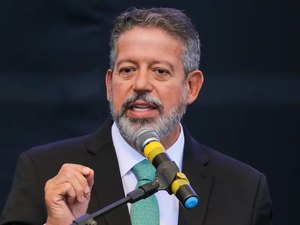 Defendido por Lira na Reforma Tributária, cashback vai aumentar em média 10% da renda dos mais pobres