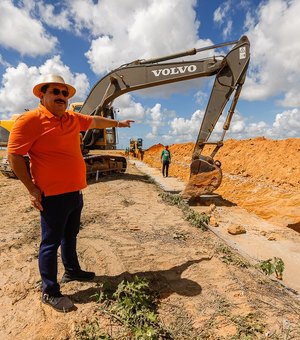 Obras de drenagem e pavimentação mudam realidade de comunidades em Rio Largo