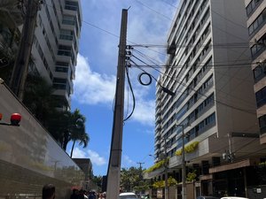 Moradores relatam correria e muita fumaça durante incêndio em prédio na Ponta Verde