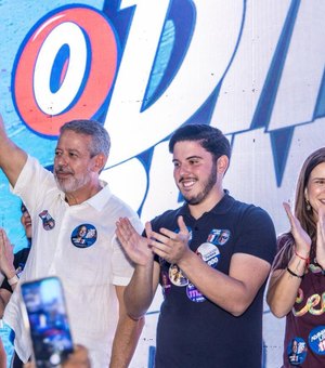 Arthur Lira inaugura comitê com grande mobilização de prefeitos, lideranças e apoiadores