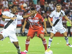 Sem Olívio, CRB enfrenta Brasil (RS) e busca segunda colocação