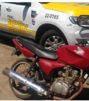 Homem é preso com moto roubada em posto de gasolina de Coruripe 