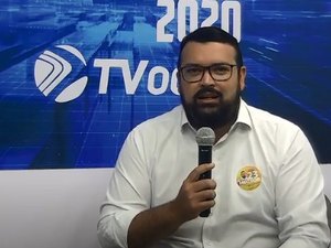 'Não dá para aceitar que usuário do SUS tenha que pedir favor a vereador', afirma Hector Martins em sabatinas