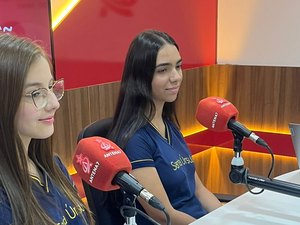 Alunas de colégio particular falam sobre o projeto 'DAPA'